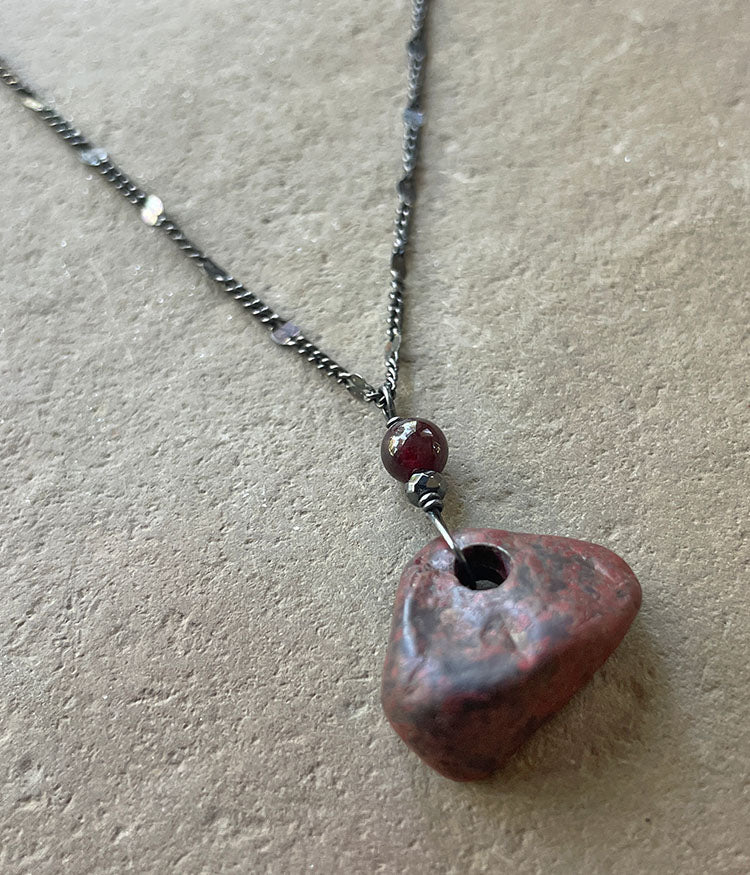 Triangular Superior Necklace
