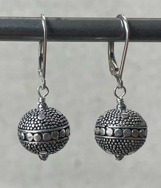 vh-stl-101 Granulated Sterling Earrings