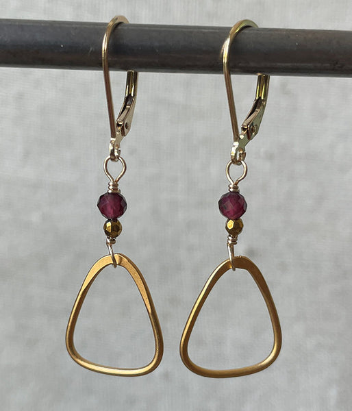ve-ref-12 Garnet Gold Triangle Earrings