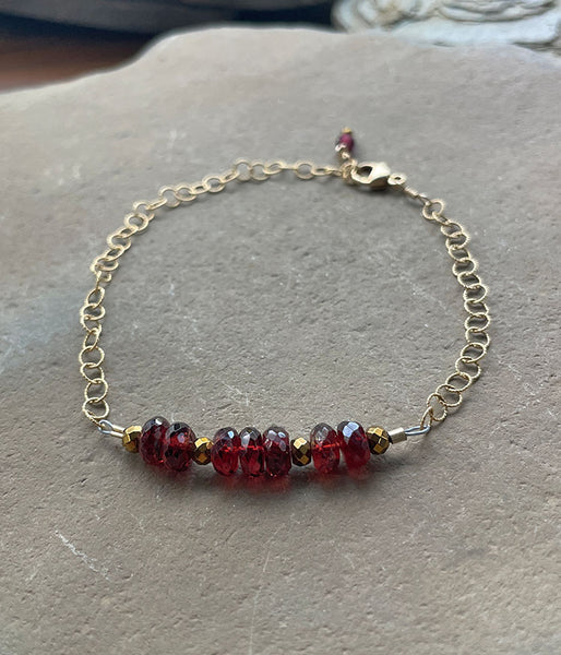 ref-brac-9 Garnet & Gold Bar Bracelet