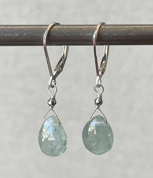 vc-laby-27 Simple Aquamarine Earrings