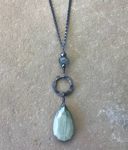 river-54 Smoky Hollow Circle Necklace
