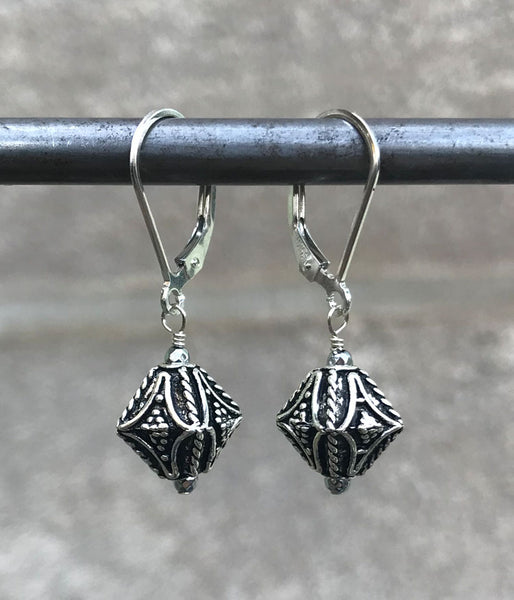 ve-stl-163 Turkish Fluted Diamond Earrings