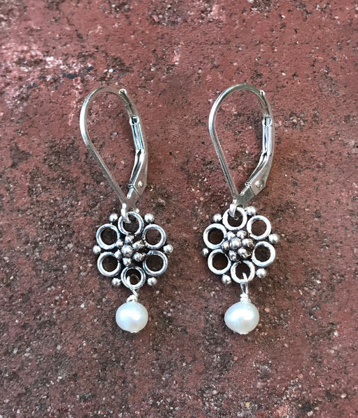 vc-stl-102 Sterling & Pearl Earrings