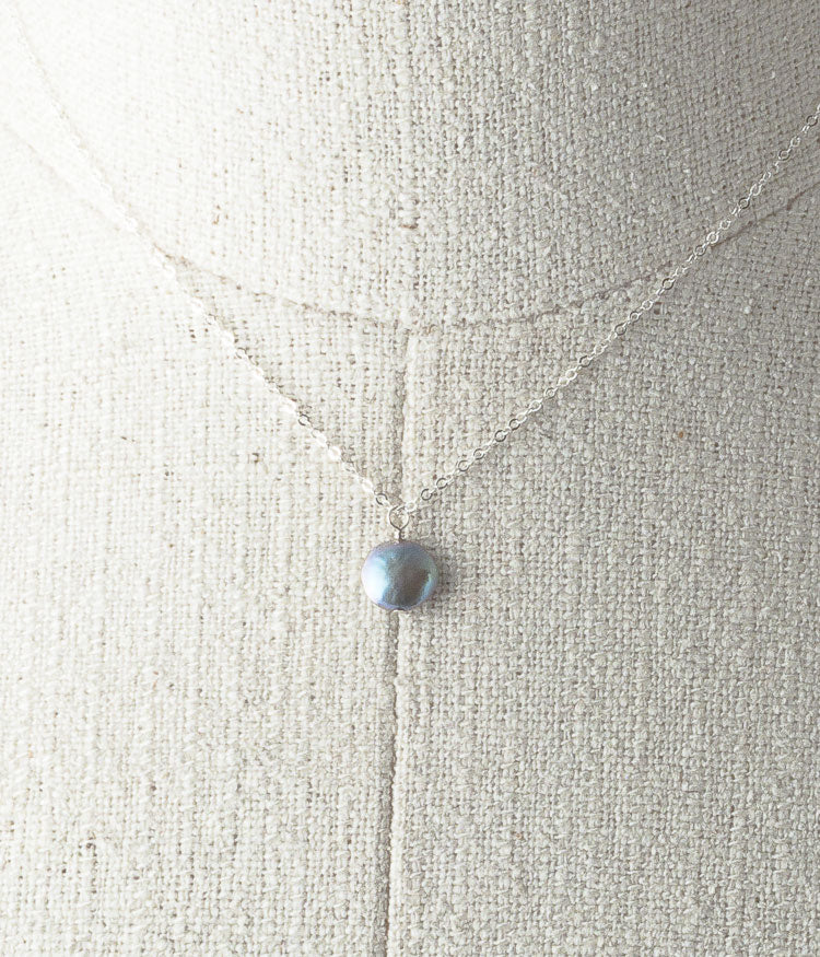 Freshwater pearl, sterling silver.
Necklace 16" or 18"