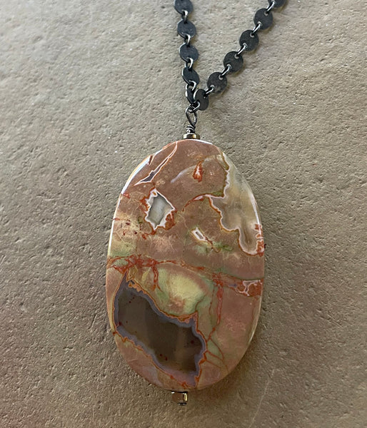 Smile in Wonder Necklace