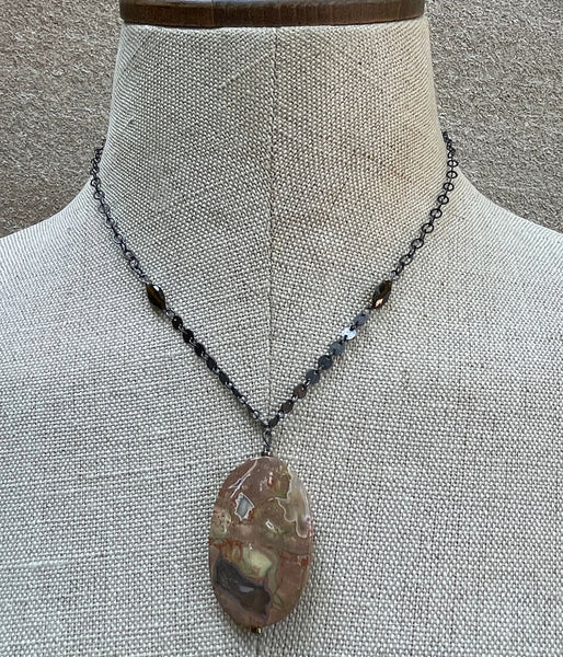 Smile in Wonder Necklace