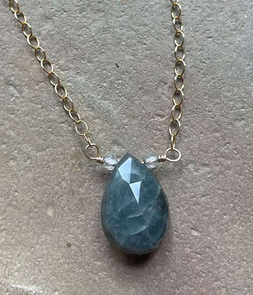 Grey Cats Eye Solitaire