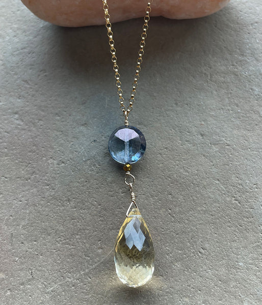 Swaying Labyrinth Necklace