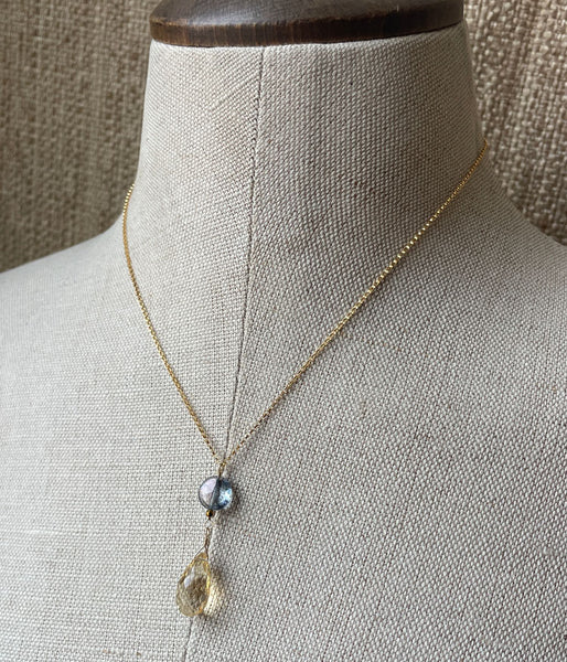 Swaying Labyrinth Necklace