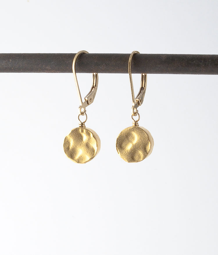 Gold vermeil, gold-filled.

  Earrings, 1”